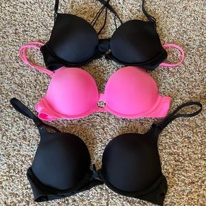 Victoria Secret Set of 3 Bras 32B